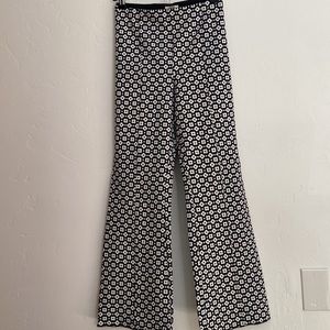 Maeve funky retro pattern kick flare pant in stretch fabric size Medium